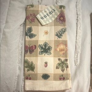 4 Waverly Botanical Checkered Towel